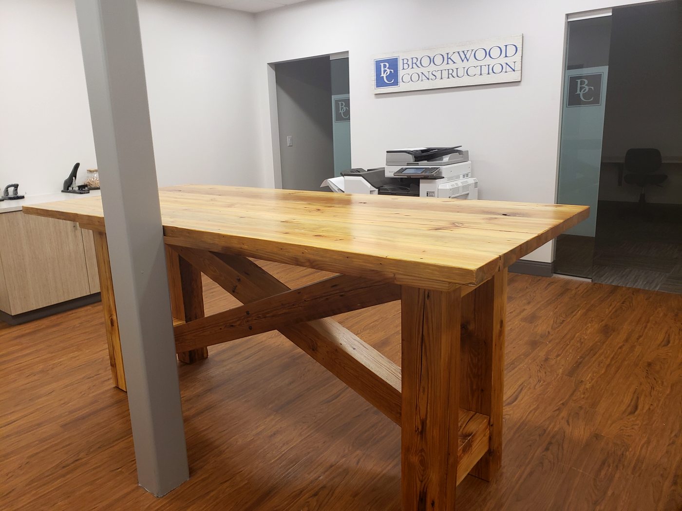 Custom bar or office by Ogi Designs
