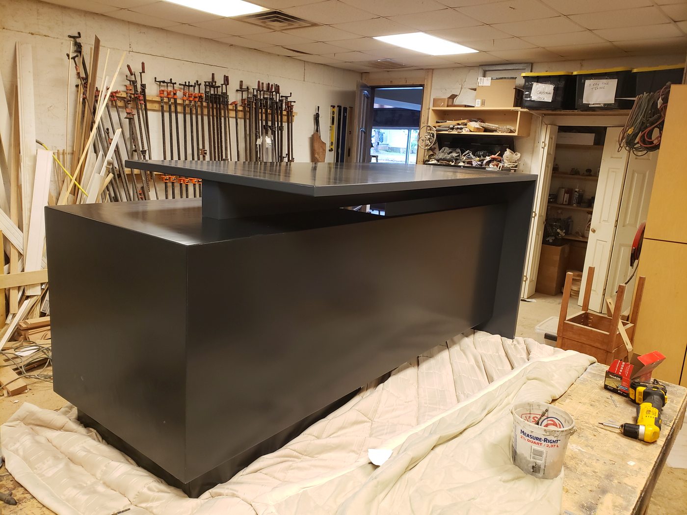 Custom bar or office by Ogi Designs