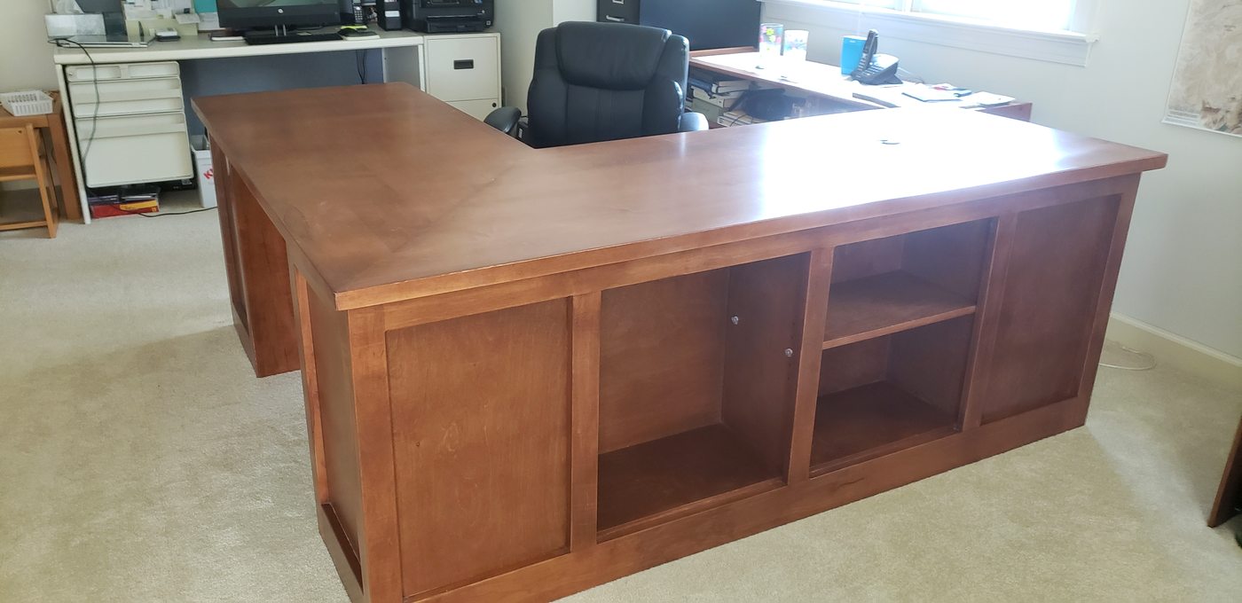 Custom bar or office by Ogi Designs